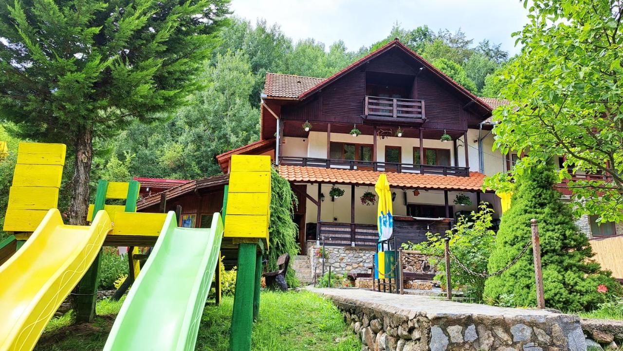 Hanul Vanatorului Gureni Extérieur photo